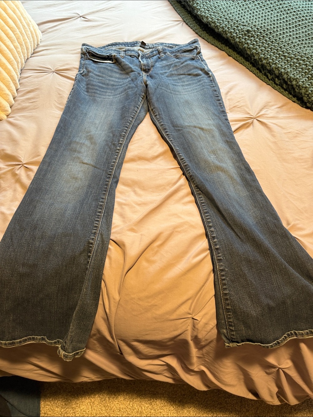 GAP Women's Wide Leg Jeans in Medium Blue Denim